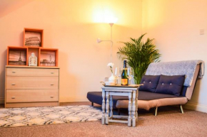 Woods Loft - Reading - Parking & Garden, WIFI - 3 PPL